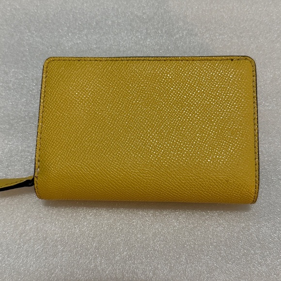 Coach Mustard Yellow Leather Wallet Pre-owned - Picture 2 of 8